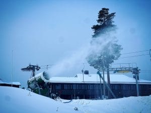 Riihivuori lumetus lisää rinteitä aukeaa